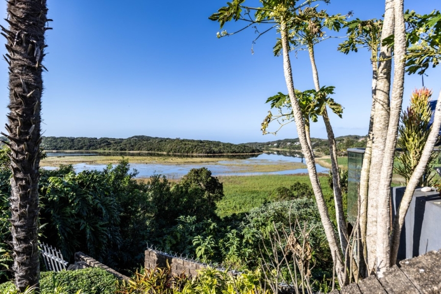 4 Bedroom Property for Sale in Beacon Bay Eastern Cape